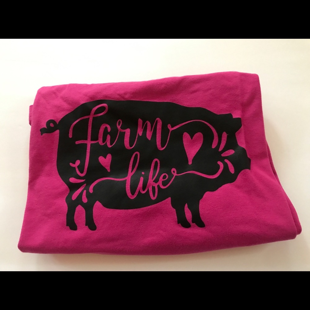 Graphic Tee- NEW- Front Image